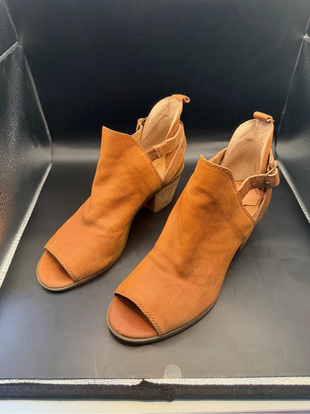 🤎 Lucky Brand Peep Toe Slingback Heeled Booties 6.5
